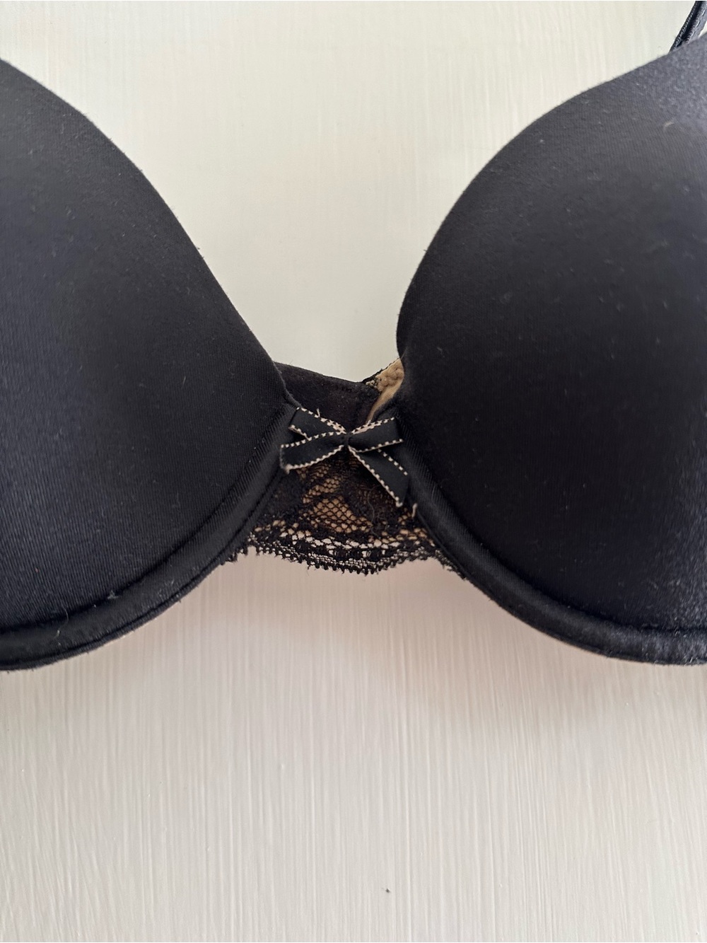 Maidenform Black Lace Underwire Bra - 34C - Picture 2 of 8